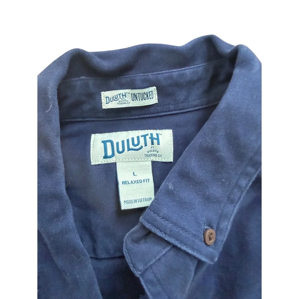 Duluth Trading Untucked Long Sleeve Button Up Shirt Navy Blue Large Relaxed Fit‎